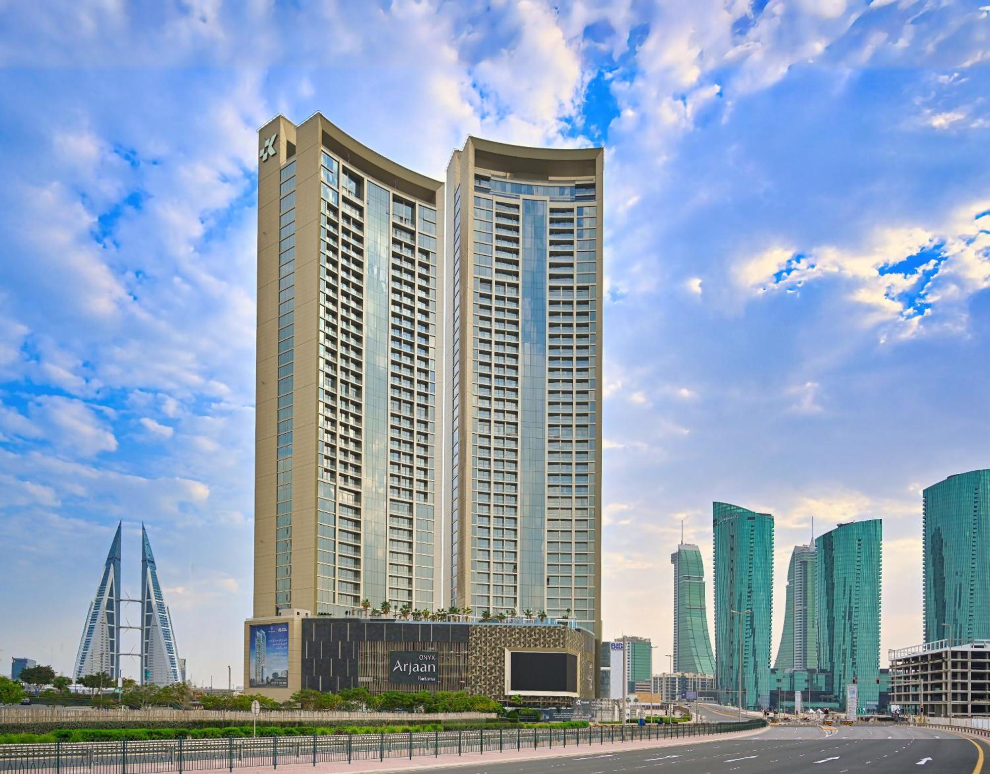 Onyx Rotana Hotel Manama Exterior foto The Four Seasons Hotel Bahrain